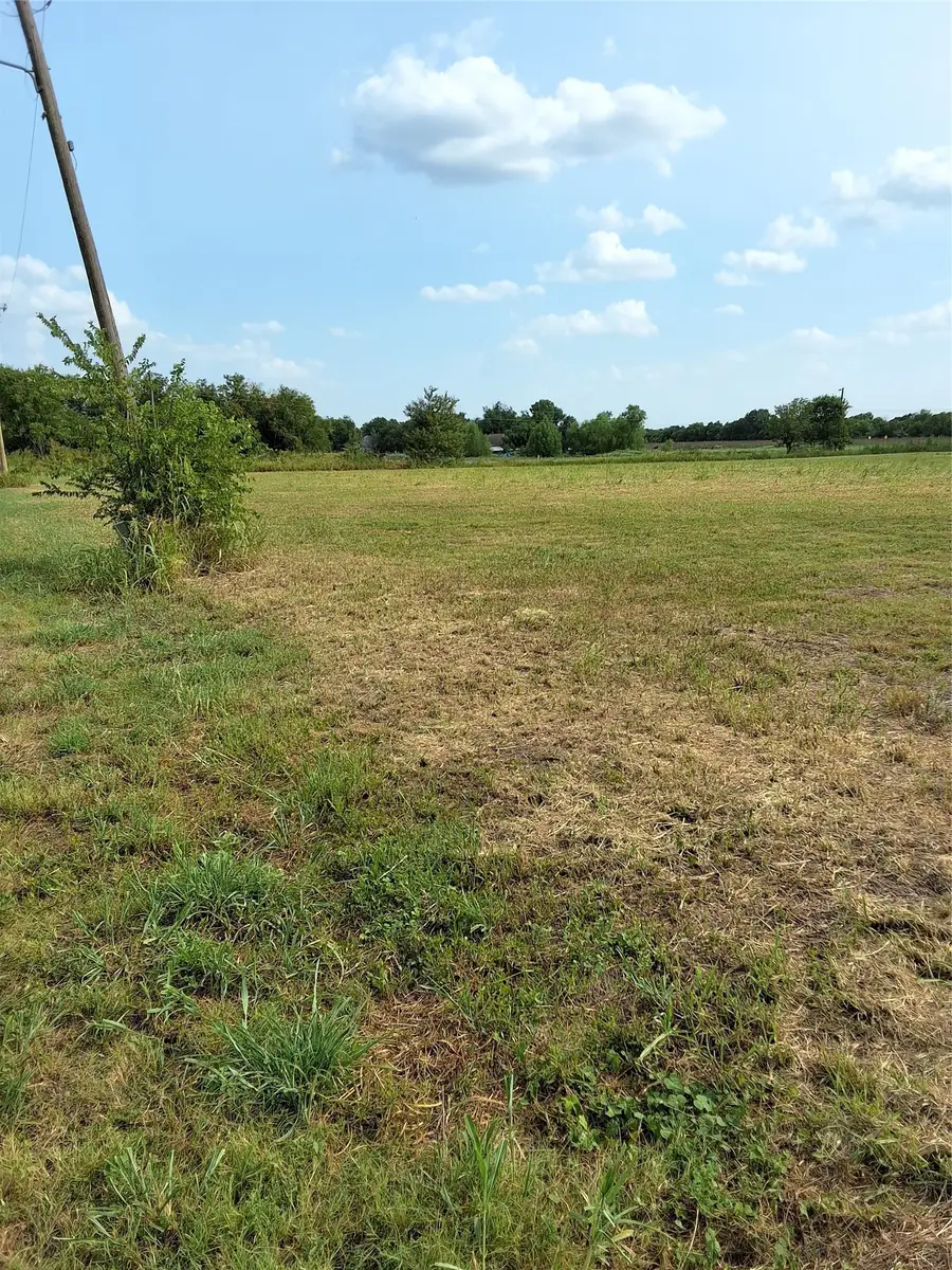 000 S Commerce Street, Mart, TX 76664 - #2