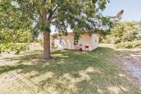 304 Missouri Street, Bowie, TX 76230