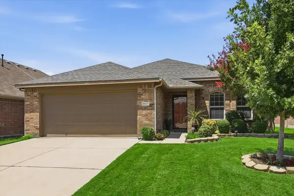 8845 Golden Sunset Trail, Fort Worth, TX 76244