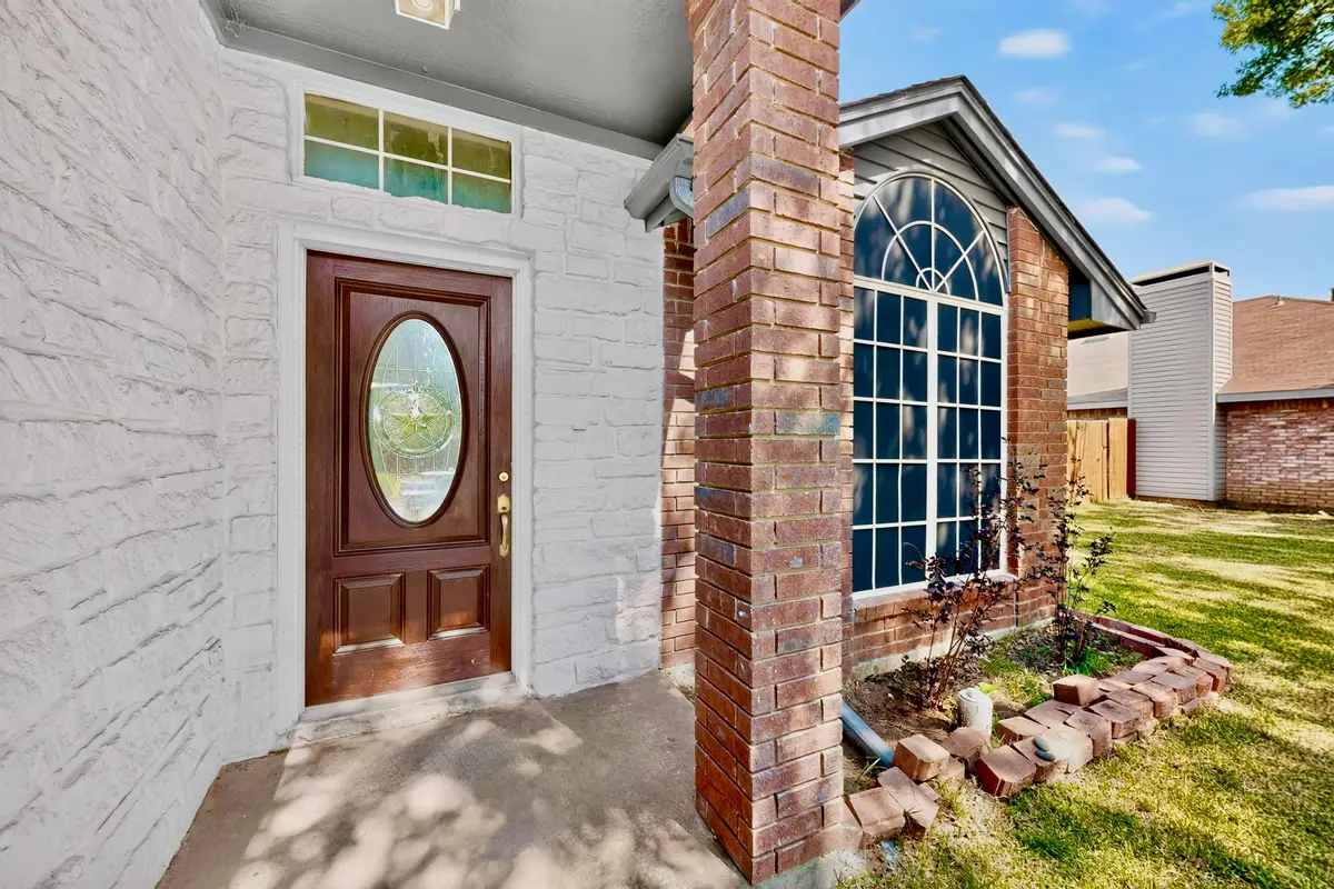 5205 Livermore Drive, Arlington, TX 76017 - #1