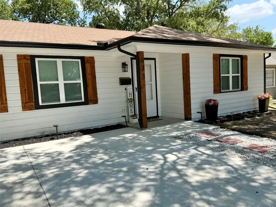 633 Cimarron Trace, Grand Prairie, TX 75051 - #2
