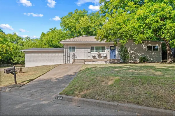 108 Clinton Drive, Weatherford, TX 76086
