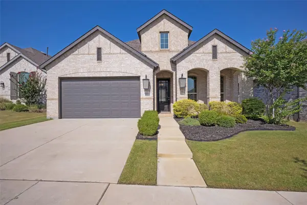 817 Nuthatch Court, Argyle, TX 76226