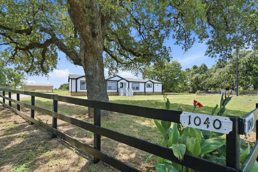 1040 Earp Road, Springtown, TX 76082 - #3