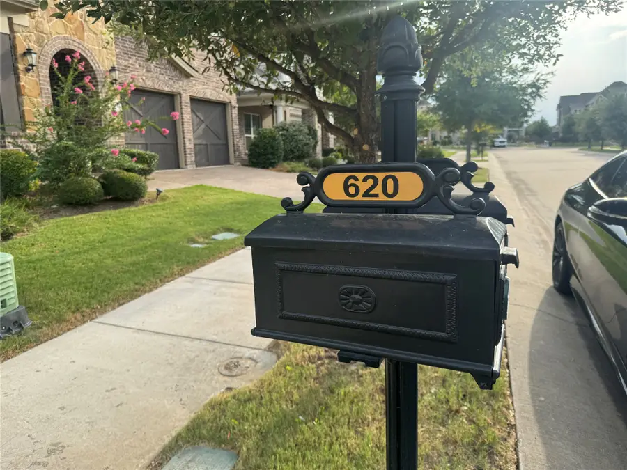 620 Oglethorpe Lane, Savannah, TX 76227 - #3