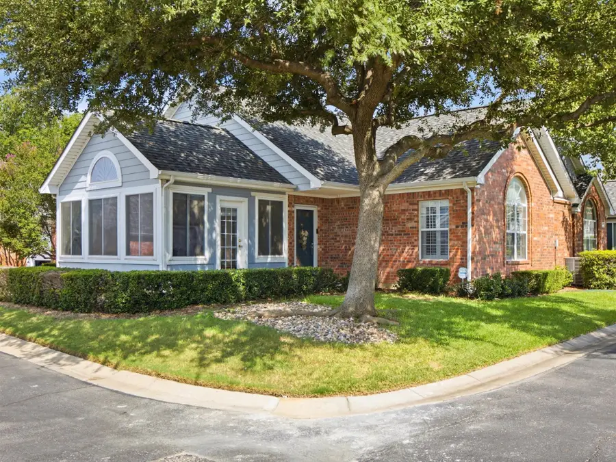 2305 Jennifer Lane, Bedford, TX 76021 - #2