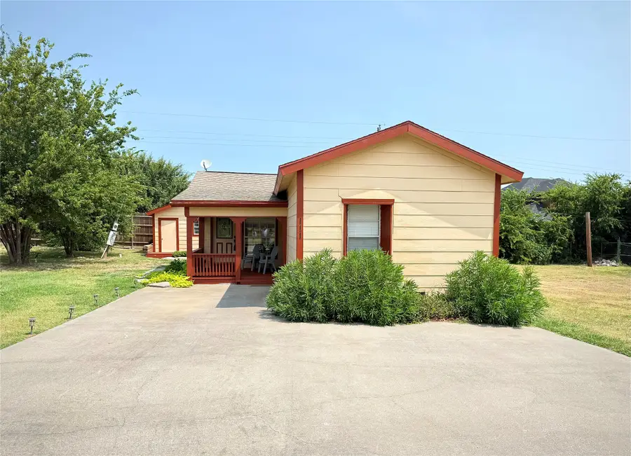 111 Ivy Lane, Roanoke, TX 76262 - #2