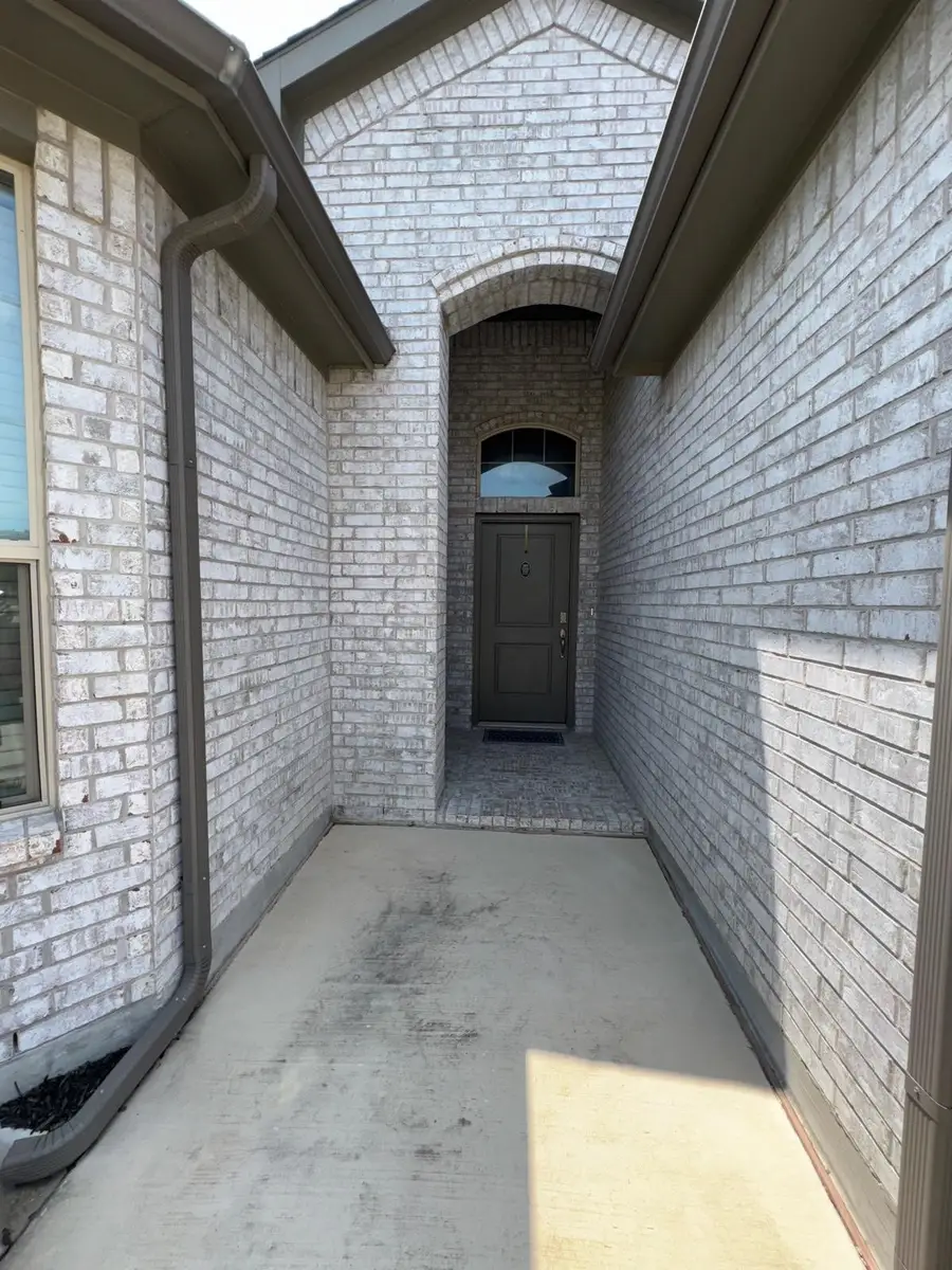 521 Roundstone Road, Fort Worth, TX 76052 - #2