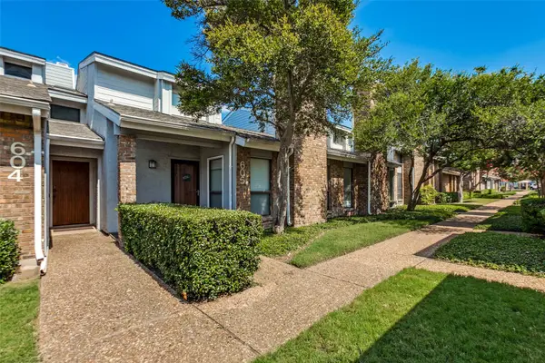 17490 Meandering Way #604, Dallas, TX 75252