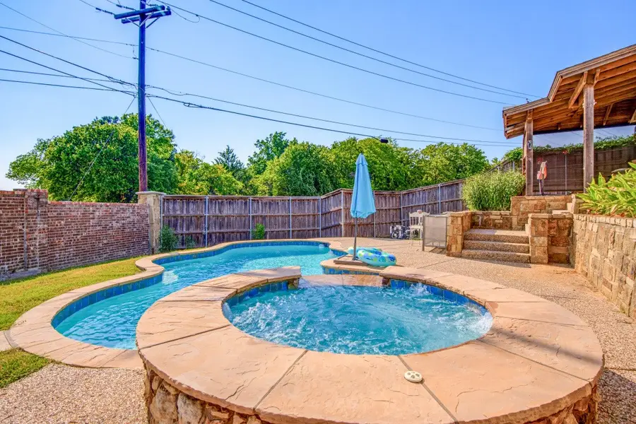 1400 Rancho Dominguez Road, Corinth, TX 76210 - #2