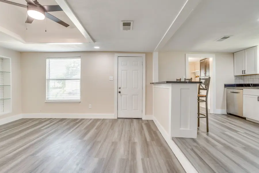 502 N Delaware Street, Irving, TX 75061 - #3