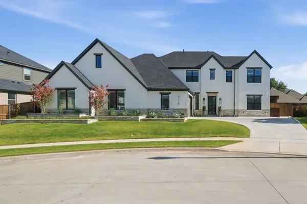 9128 Conejo Court, North Richland Hills, TX 76182
