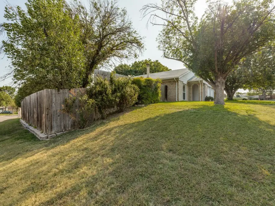 9960 Runnymeade Place, Fort Worth, TX 76108 - #3