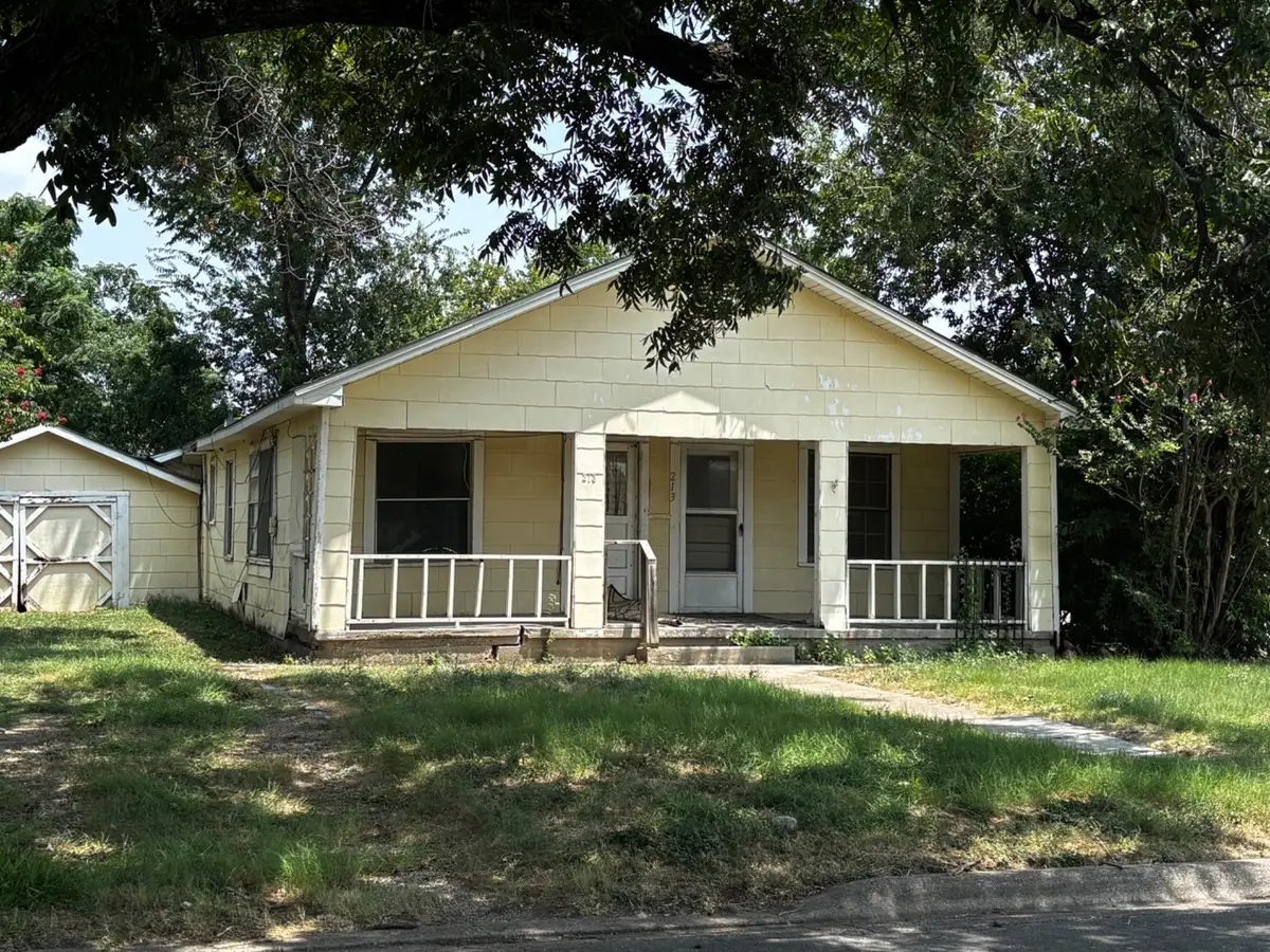 213 S Hampshire Street, Saginaw, TX 76179 - #1