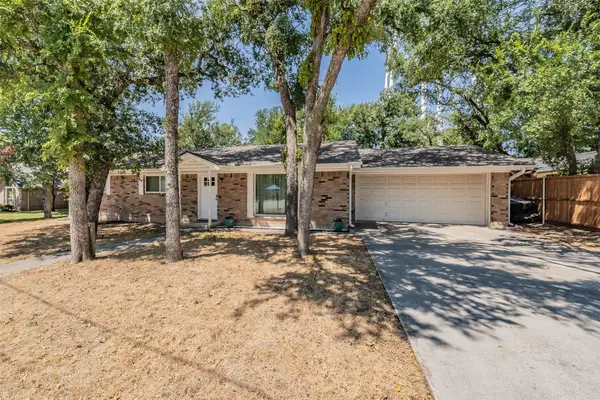 909 Shady Oaks, Bridgeport, TX 76426