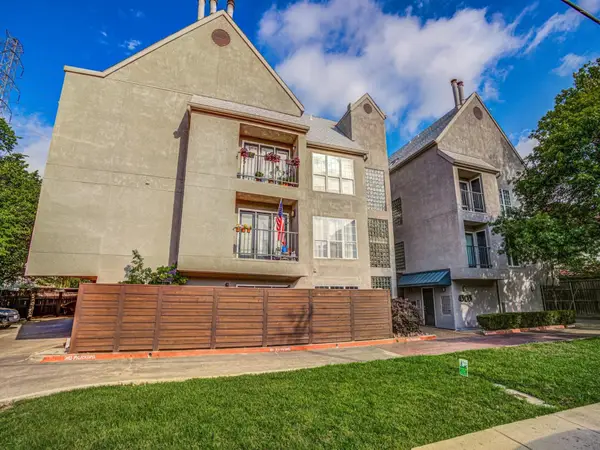 4303 Buena Vista Street #203, Dallas, TX 75205
