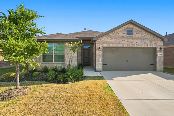1225 Lisburn Drive, Fort Worth, TX 76247