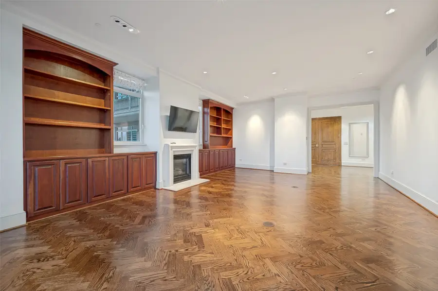 3505 Turtle Creek Boulevard #10C, Dallas, TX 75219 - #2