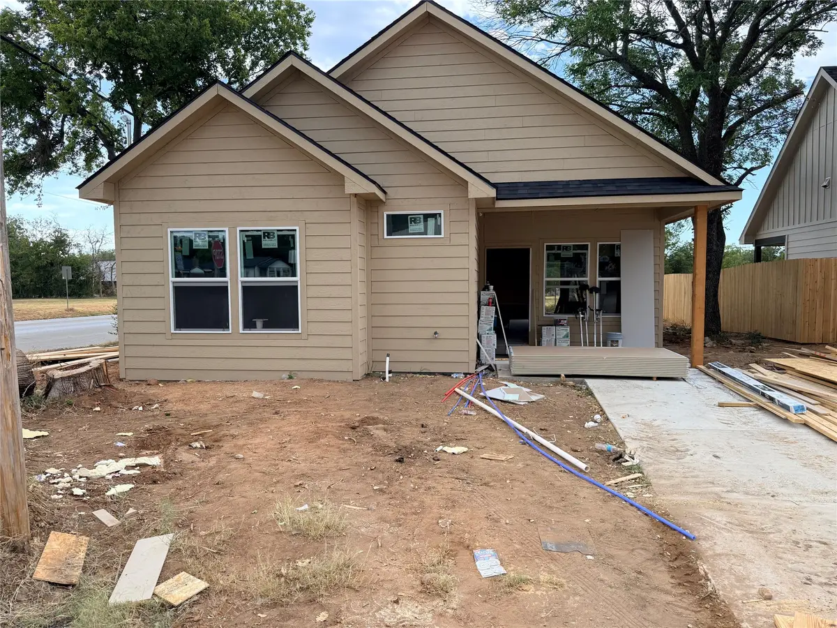 201 W Cherry Street, Nocona, TX 76255 - #1