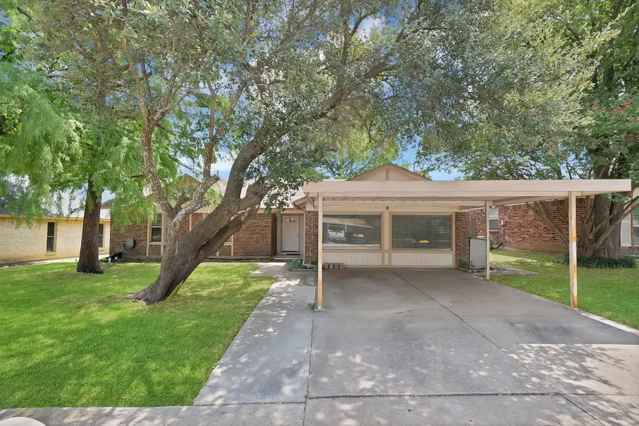 6905 Yorkston Street, Watauga, TX 76148 - #2