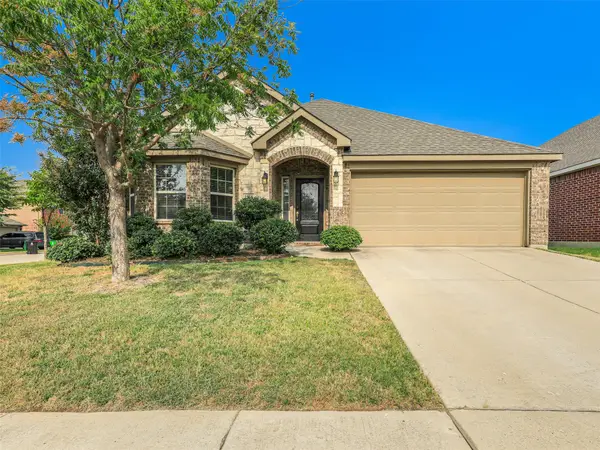 1916 Gayla Creek Drive, Little Elm, TX 75068