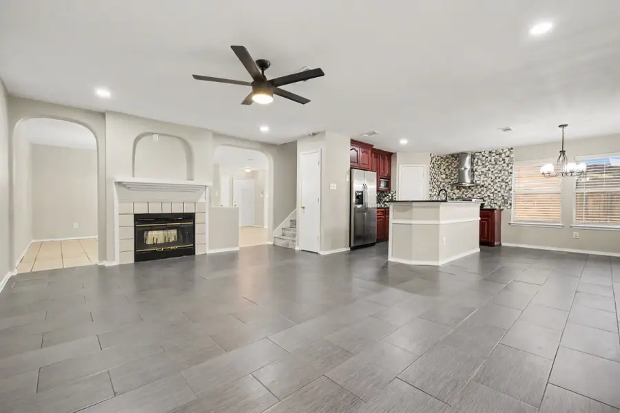 2016 Cardinal Lane, Lewisville, TX 75077 - #2