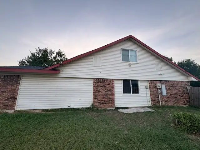 506 E Springdale Lane, Grand Prairie, TX 75052 - #2