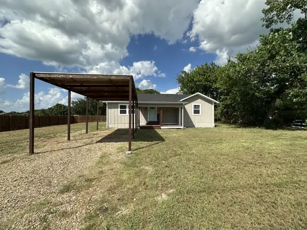 475 Locust Street, Point, TX 75472