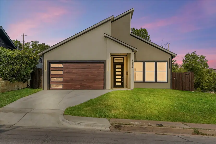 2504 Vaughn Boulevard, Fort Worth, TX 76105 - #2