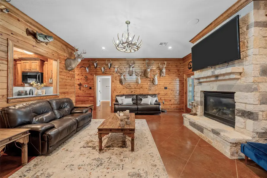1200 N Davis Street, West, TX 76691 - #3