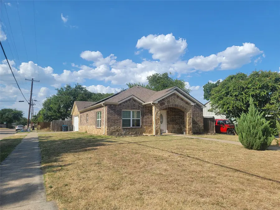 5736 Wellesley Avenue, Fort Worth, TX 76107 - #3