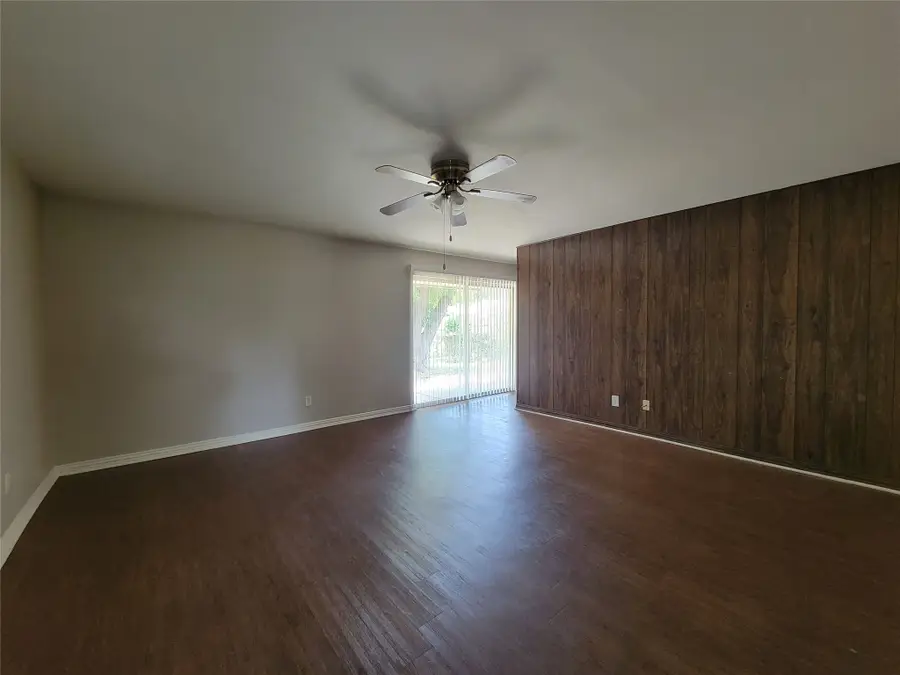 5406 Saddleback Road, Garland, TX 75043 - #2