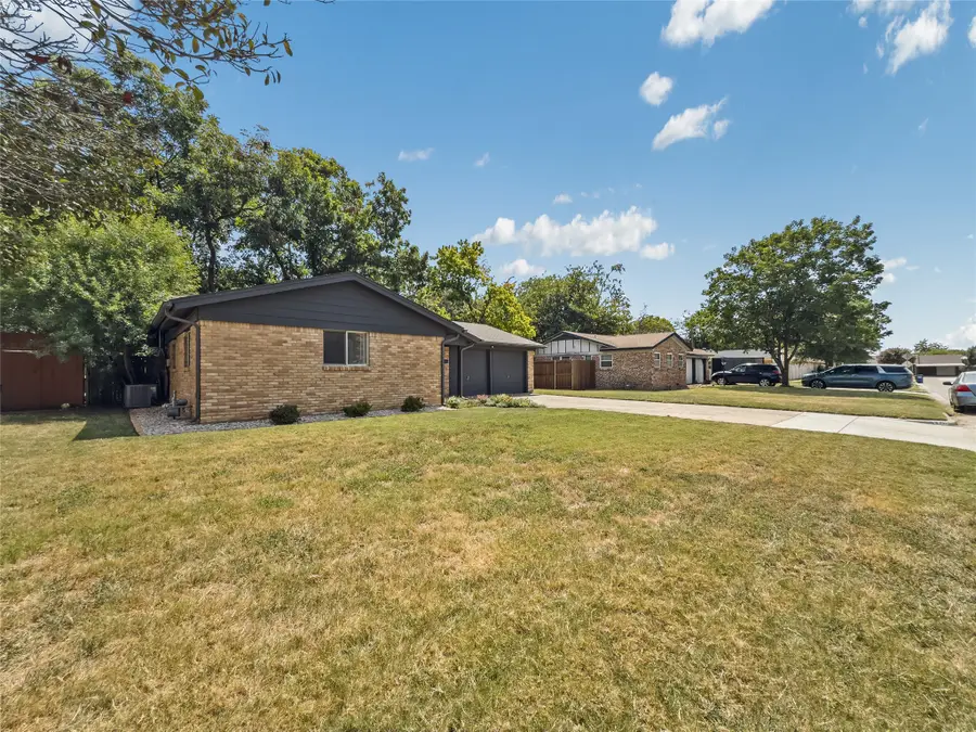 703 Whitener Road, Euless, TX 76040 - #2