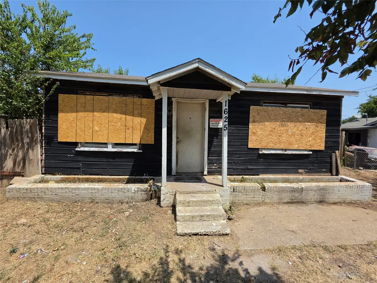 1625 E Powell Avenue, Fort Worth, TX 76104 - #1