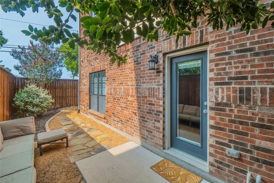 6050 Portrush Drive, Fort Worth, TX 76116 - #2