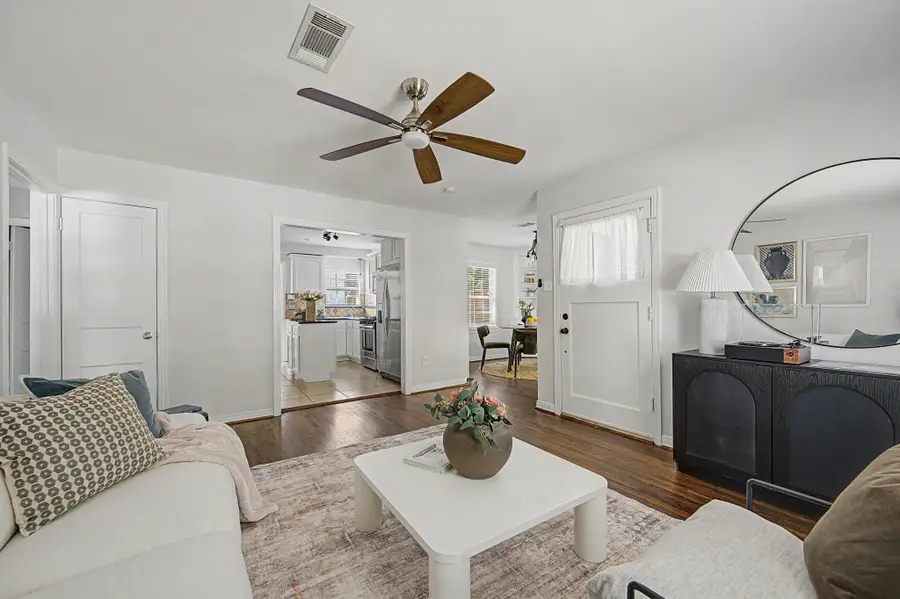 4203 Concho Street, Dallas, TX 75206 - #3