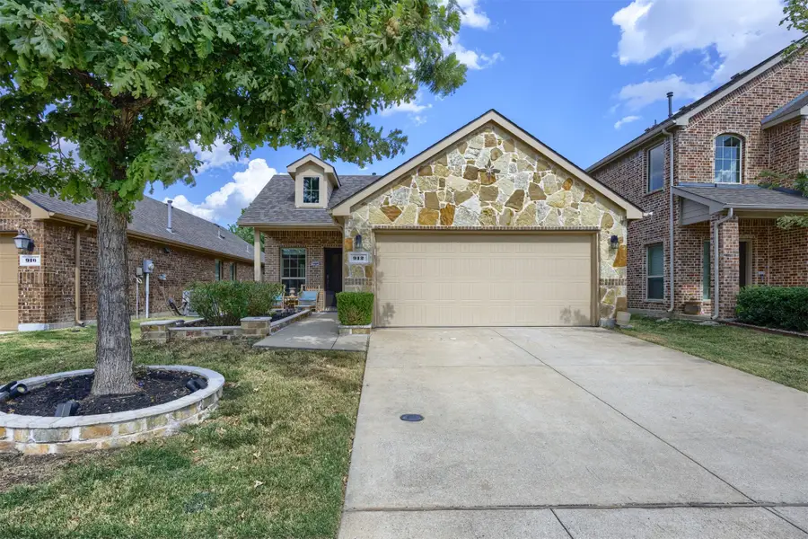 912 Gray Fox Drive, McKinney, TX 75071 - #2