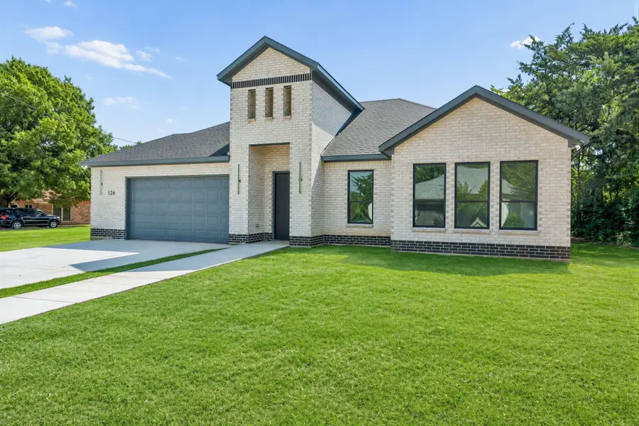 126 Port O Call Court, Runaway Bay, TX 76426 - #2