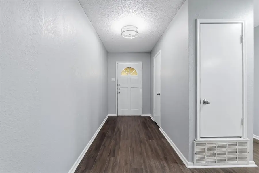 140 Towne West Drive, Lorena, TX 76655 - #2