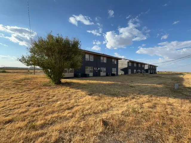 105 Pecos Place, Plainview, TX 79072 - #2