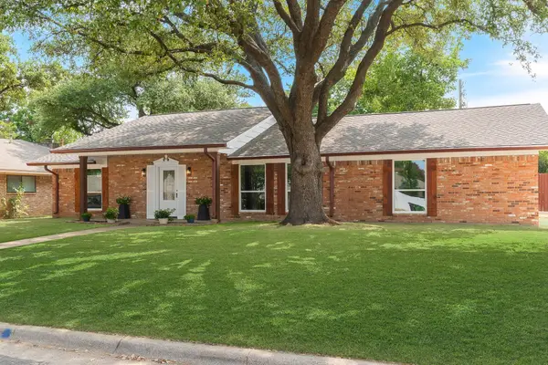 1815 Lakemont Drive, Arlington, TX 76013