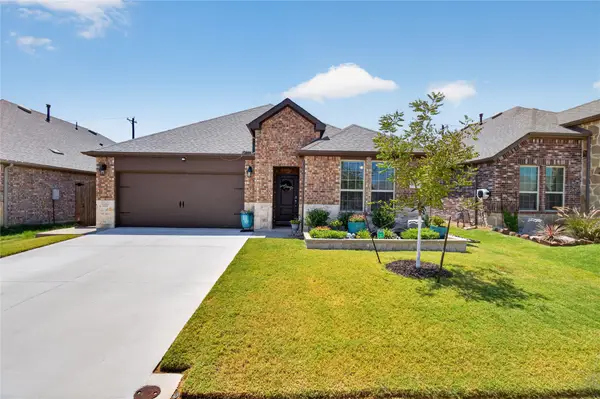 10228 Fountain Gate Street, Aubrey, TX 76227