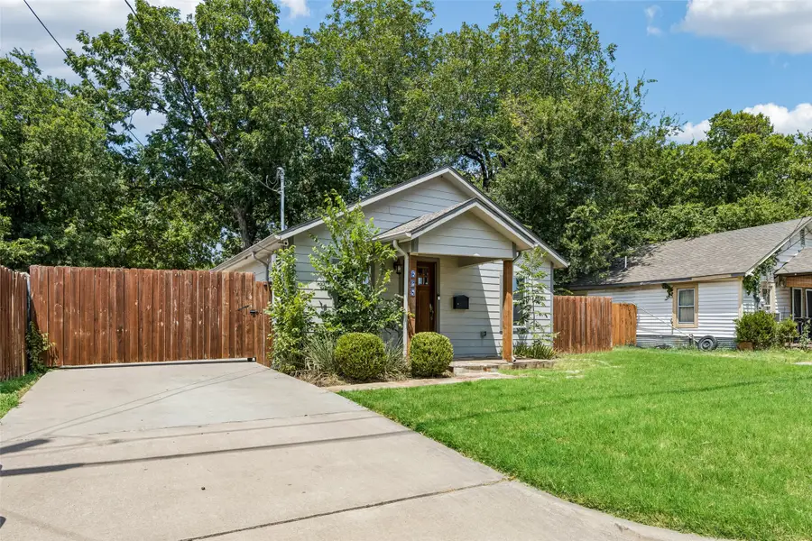 605 E Graham Street, McKinney, TX 75069 - #2