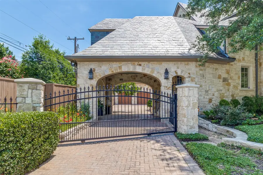 5800 Armstrong Parkway, University Park, TX 75205 - #3