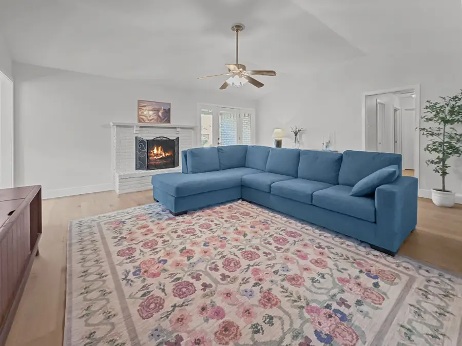 312 Meadowlark Drive, Richardson, TX 75080 - #2