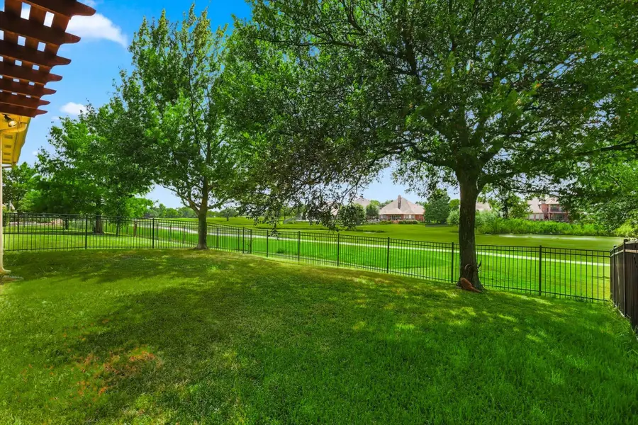 1581 Meadows Avenue, Lantana, TX 76226 - #3