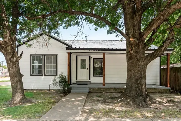 2203 Wesley Street, Greenville, TX 75401