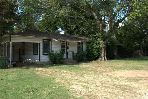 112 N Hatcher Ave, Lewisville, TX 75057