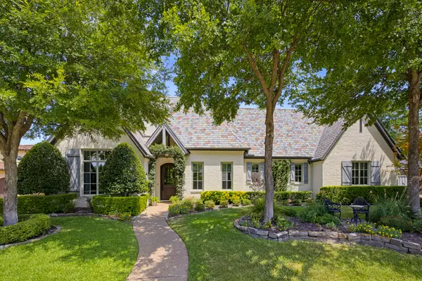 7013 Shinnecock Hills Drive, Fort Worth, TX 76132