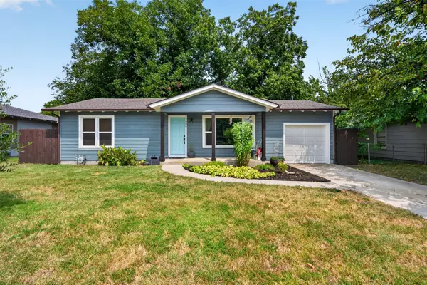 1006 Poindexter Avenue, Cleburne, TX 76033
